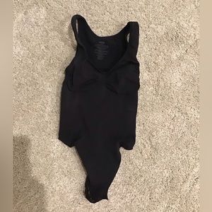 SKIMS Seamless Sculpt Thong Bodysuit | Onyx | Size S